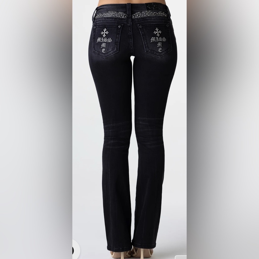 Miss Me Black Skinny Jeans with Silver Embroidered Pocket Cross NWT Size 25/32 - Picture 2 of 4